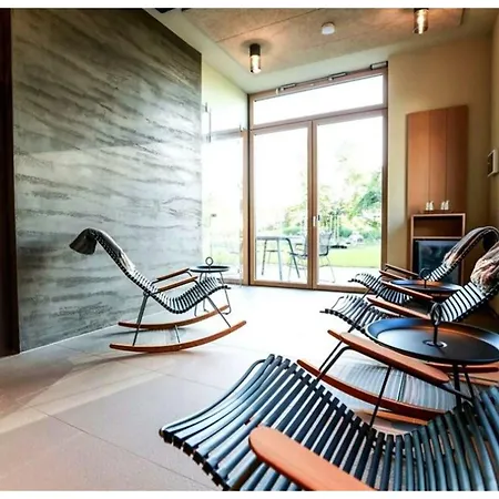 Wellness Escape - 5br With Jacuzzi & Sauna * Feldafing