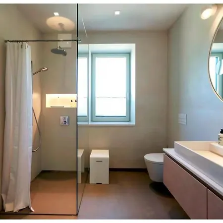 Wellness Escape - 5br With Jacuzzi & Sauna * Feldafing